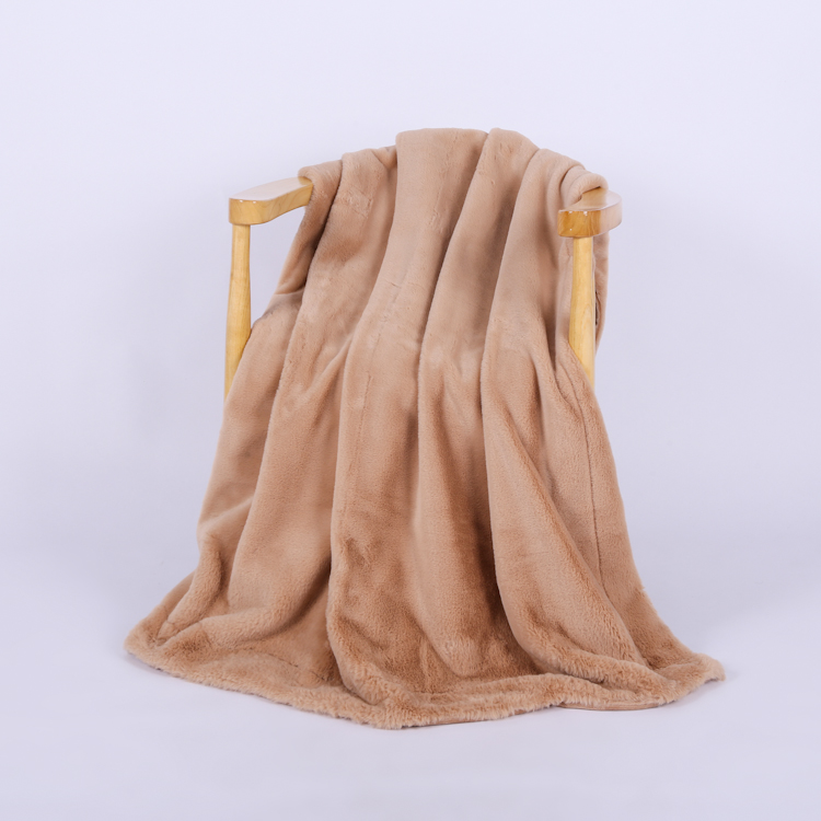 OEM 100 Polyester Faux Fur Fleece Bedroom Blanket Chinese Factory